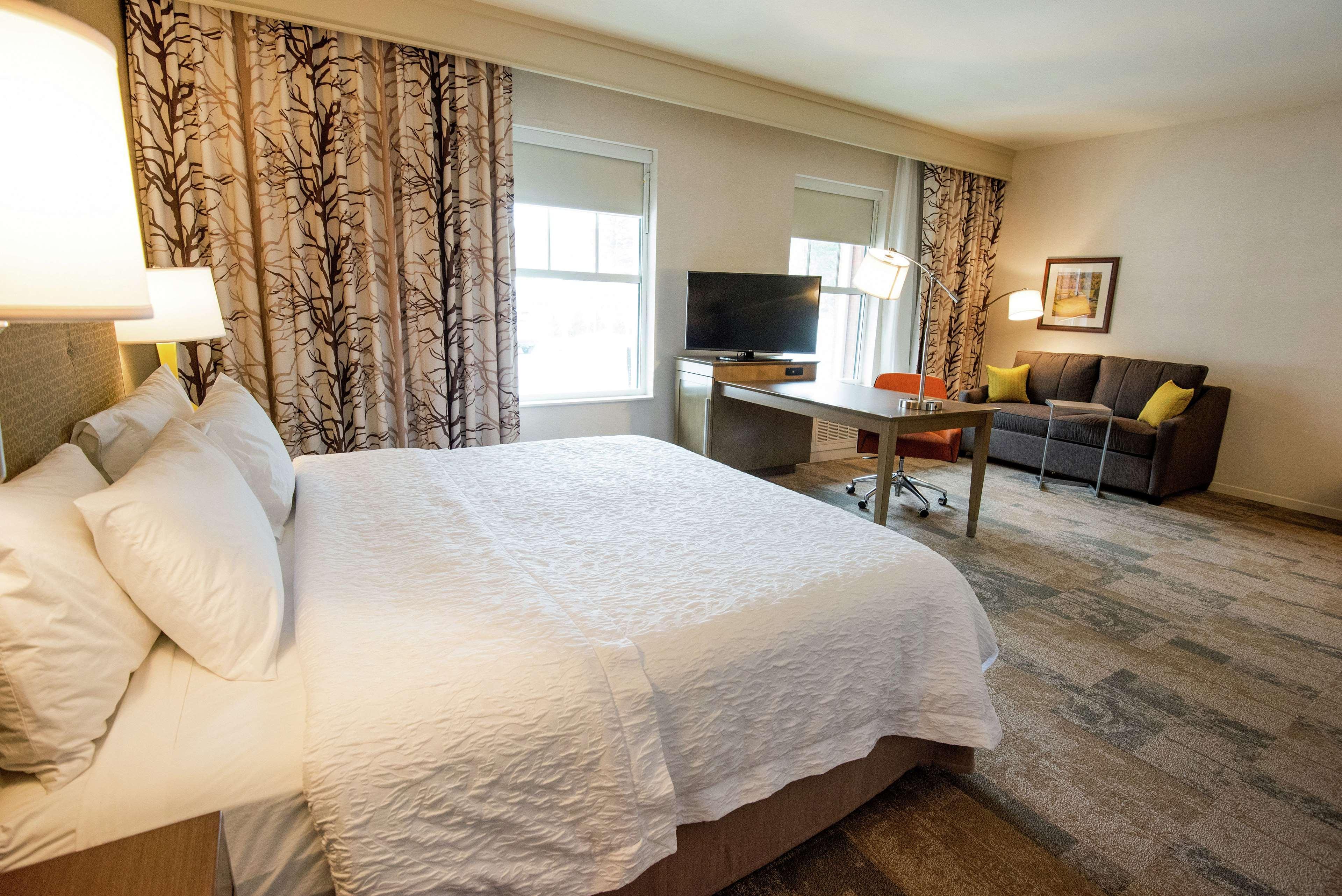 Hampton Inn & Suites Manchester, Vt Экстерьер фото