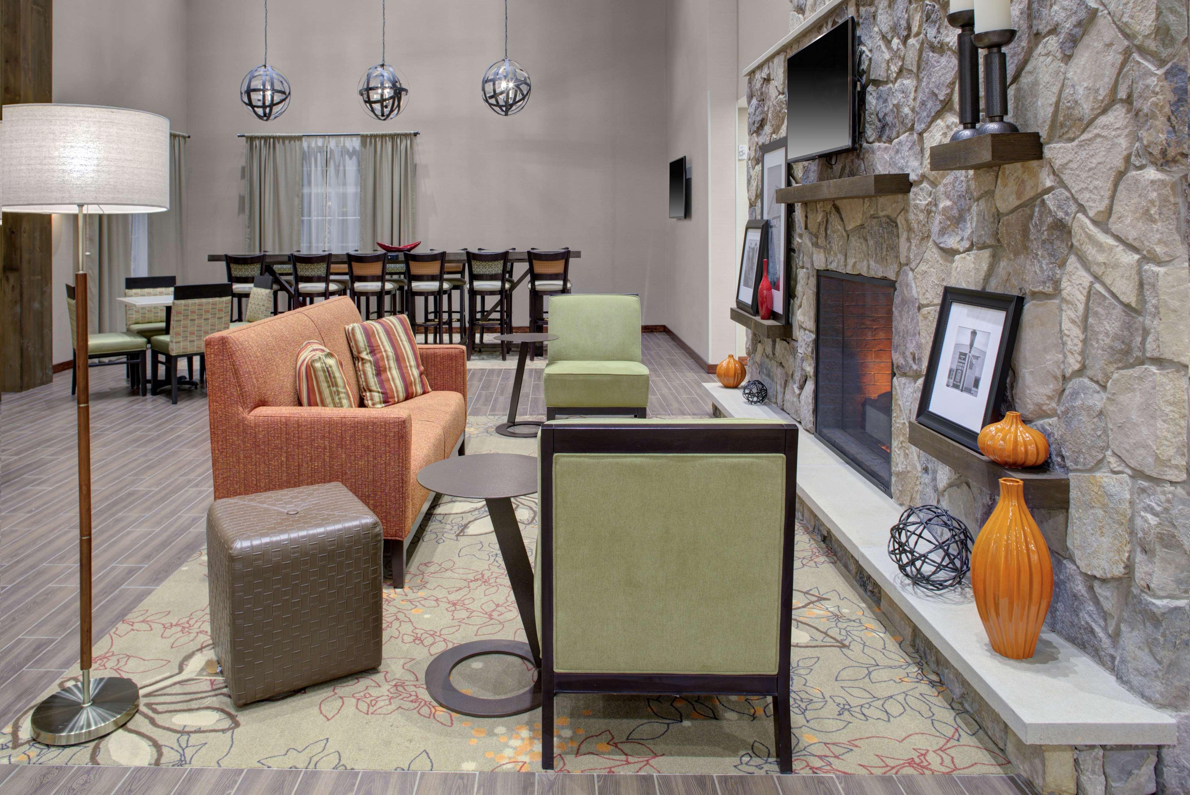 Hampton Inn & Suites Manchester, Vt Экстерьер фото