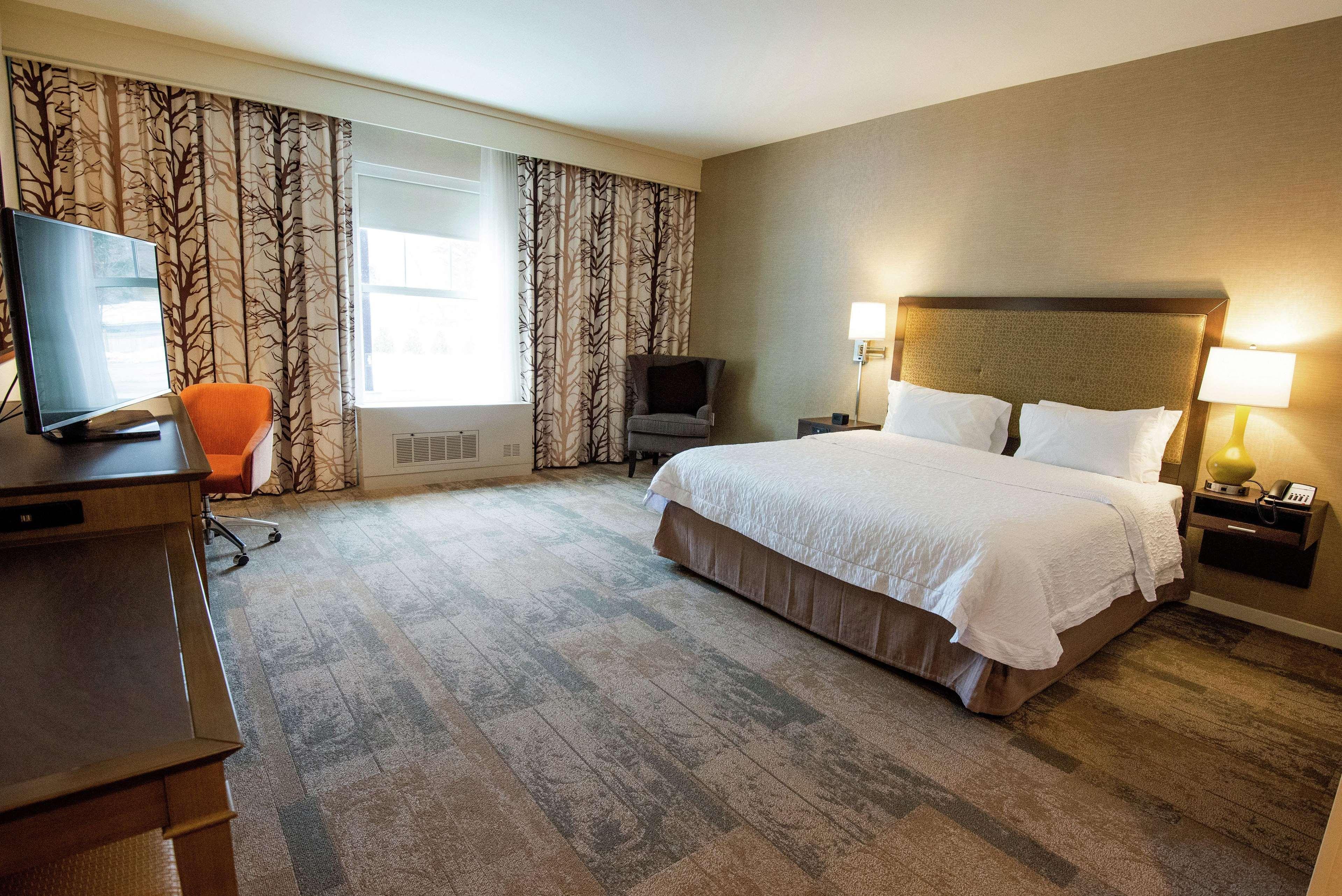 Hampton Inn & Suites Manchester, Vt Экстерьер фото