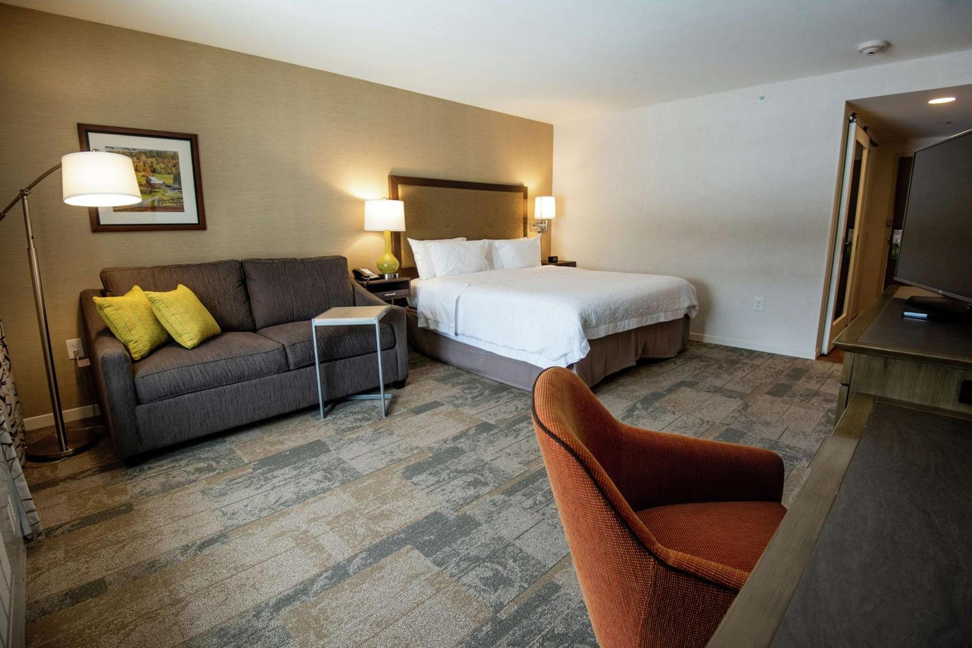 Hampton Inn & Suites Manchester, Vt Экстерьер фото