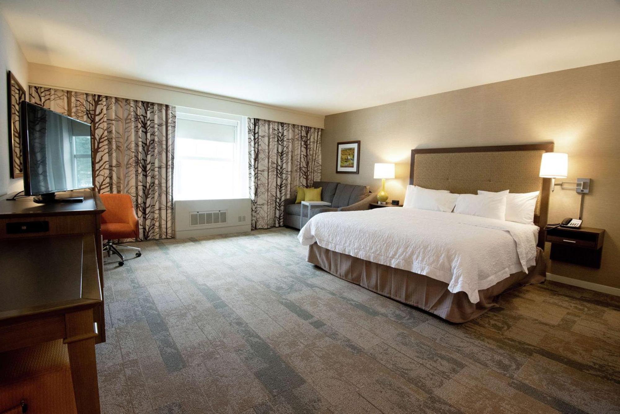 Hampton Inn & Suites Manchester, Vt Экстерьер фото