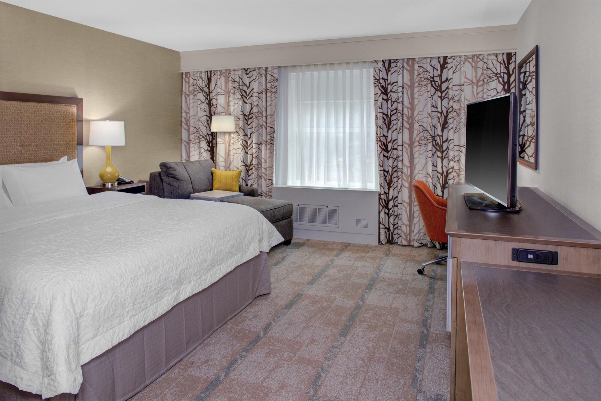 Hampton Inn & Suites Manchester, Vt Экстерьер фото